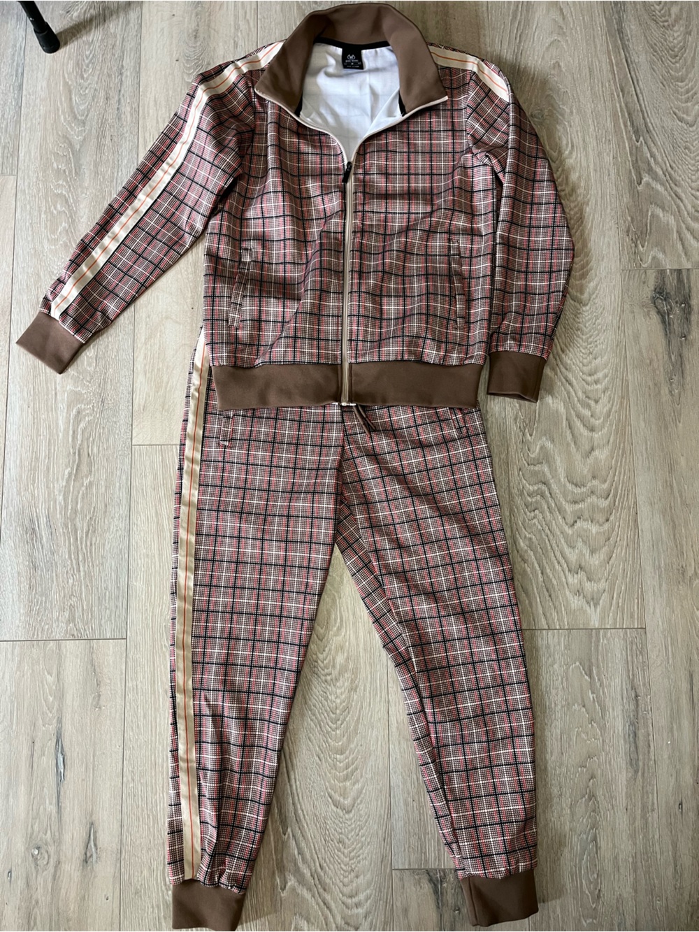 Jian Wang plaid tracksuit men’s small NWOT